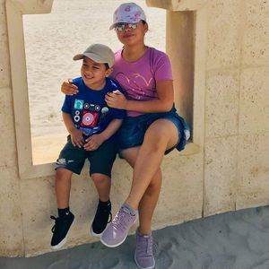 Meet your Posher, Damaris